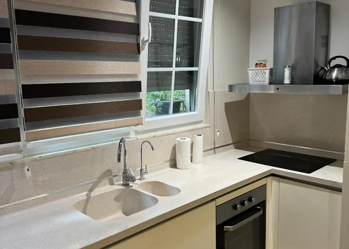Urban Oasis Center Apartman *